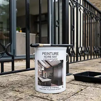 Peinture noire mate pour métal et bois extérieur et intérieur ( 250ml, 500ml, 1L & 2,5L )