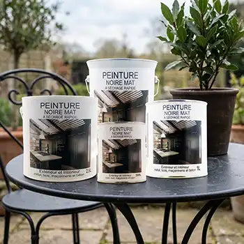 Peinture noire mate pour métal et bois extérieur et intérieur ( 250ml, 500ml, 1L & 2,5L )