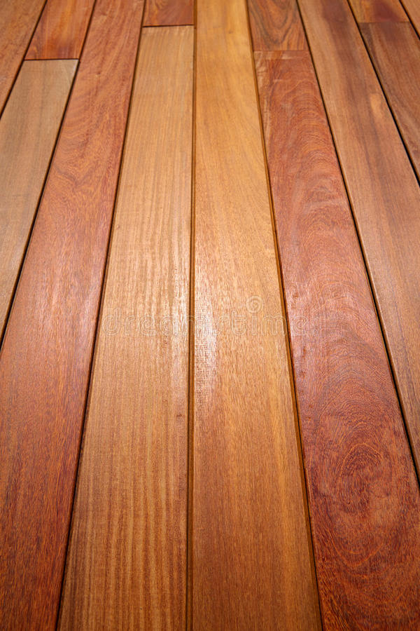 Peinture pour clôture et terrasse